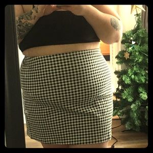 Plus size Gingham mini skirt